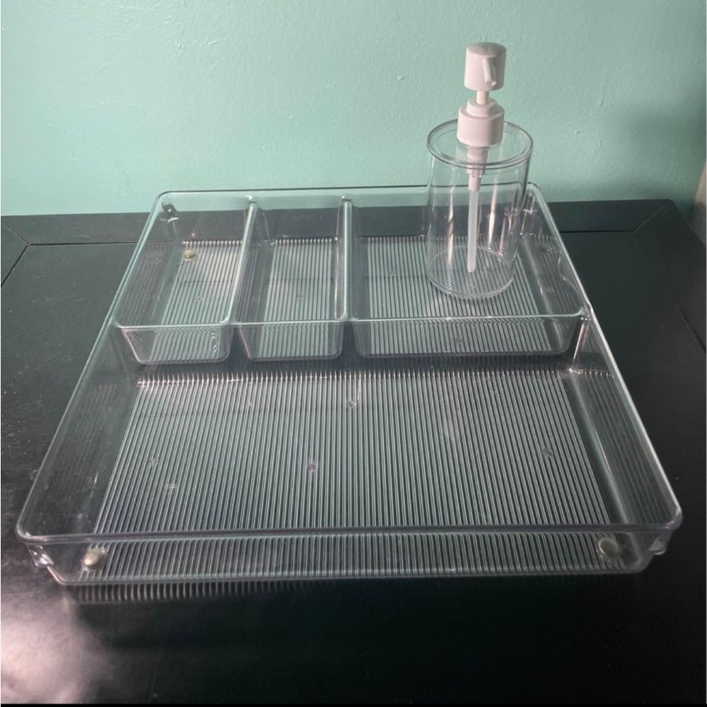 Clear Organizer and soap pump